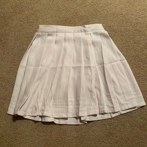 White Amazon pleated tennis skirt